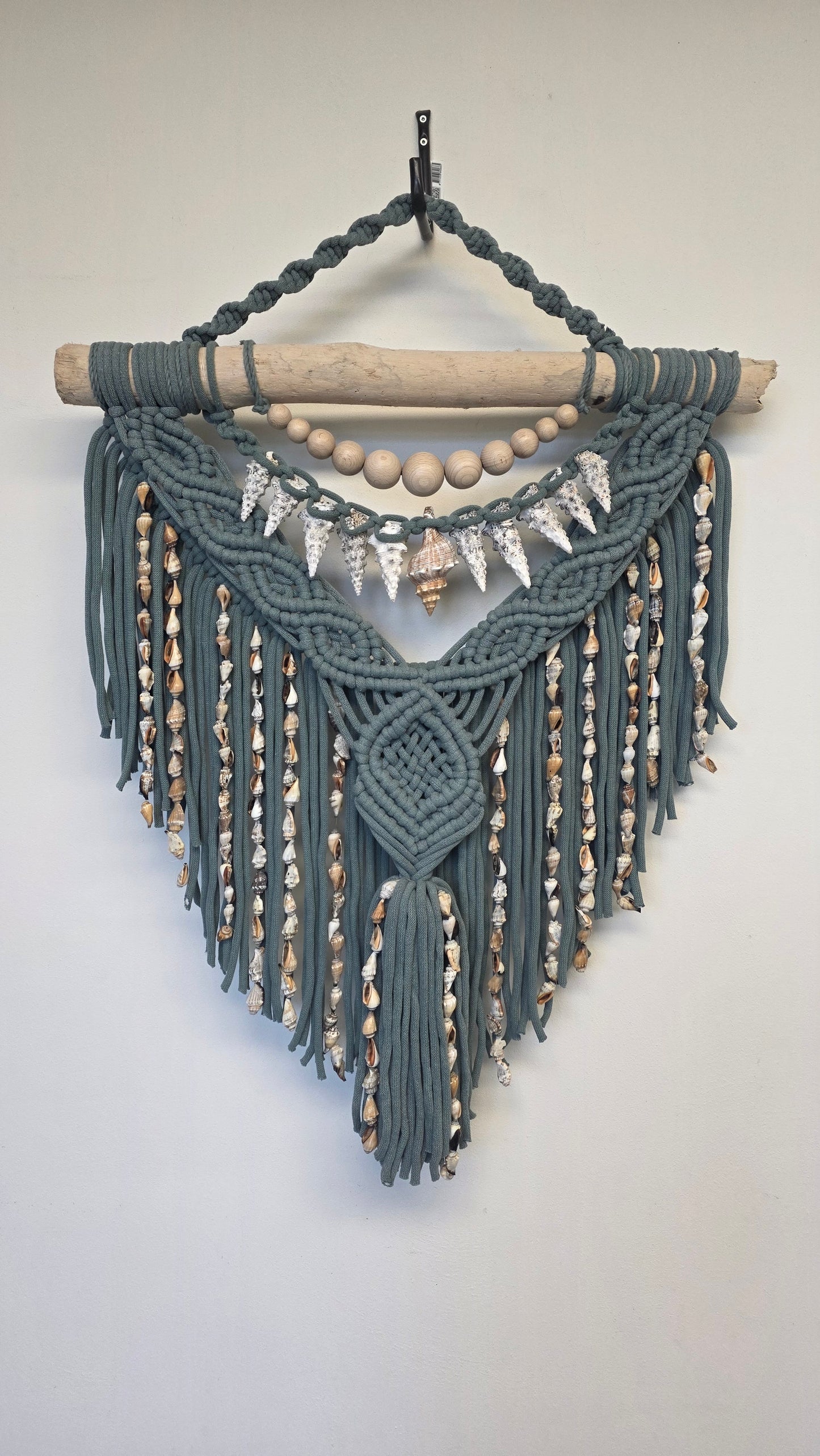 Laurel Signature Seashell